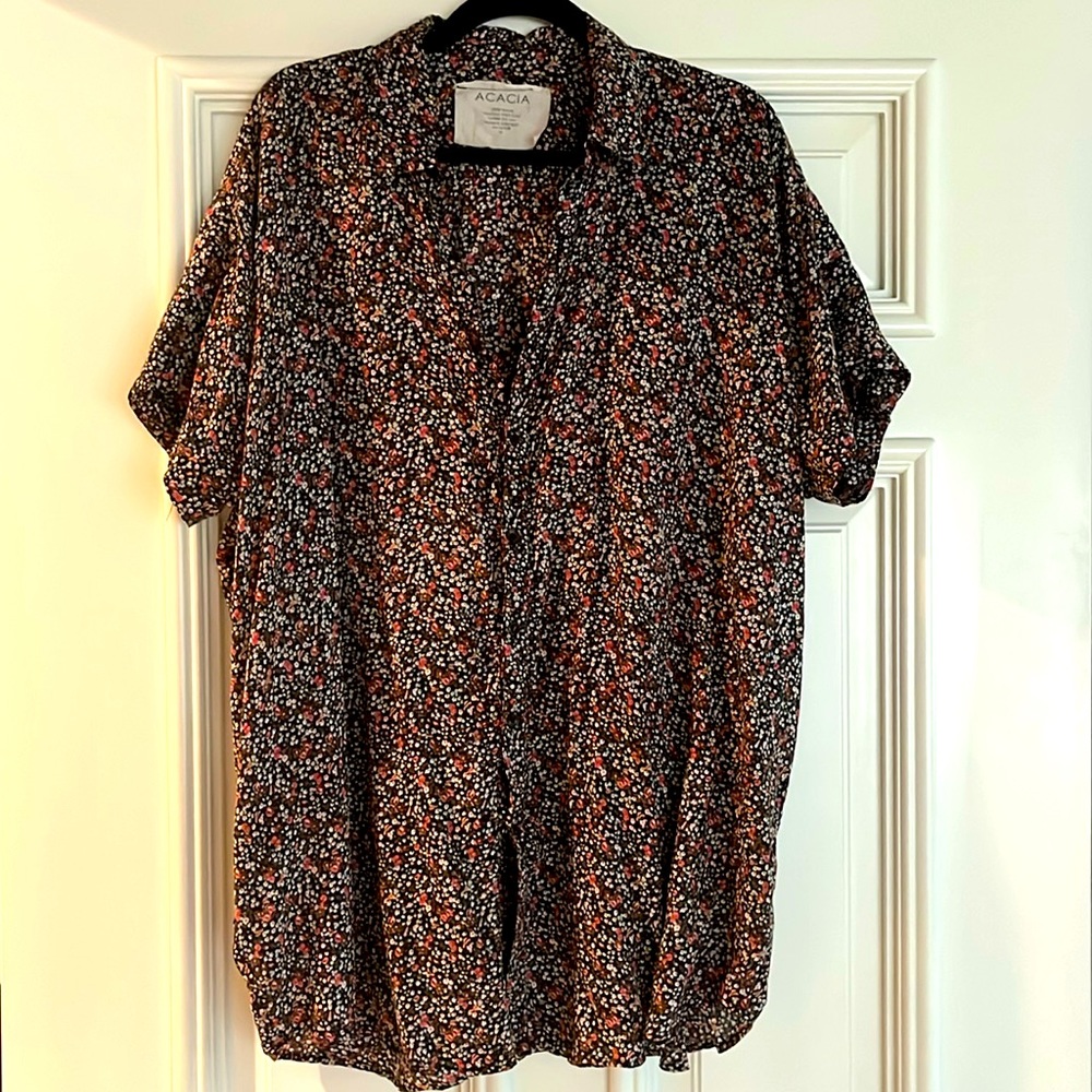 <SOLD> Acacia swimwear Mombasa shirt size M